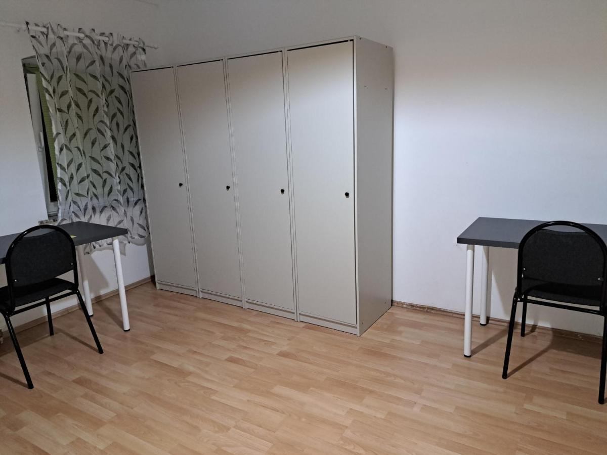 Simostay Halle  Buitenkant foto