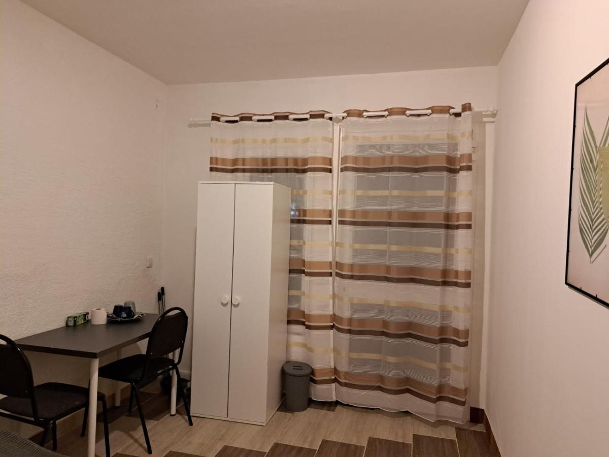 Simostay Halle  Buitenkant foto
